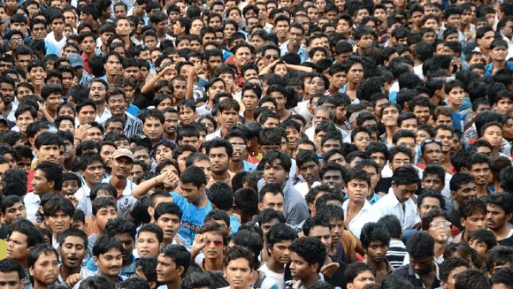 UP में जनसंख्या नियंत्रण कानून की तैयारी: दो से ज्यादा बच्चे तो नहीं मिलेगी सरकारी नौकरी, प्रमोशन 