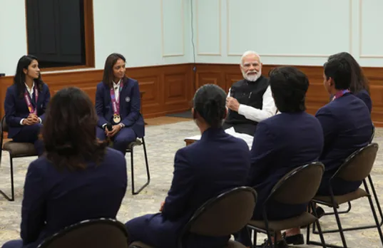 PM Modi Meets Women’s World Cup Champions