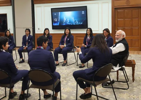 PM Modi Meets Women’s World Cup Champions
