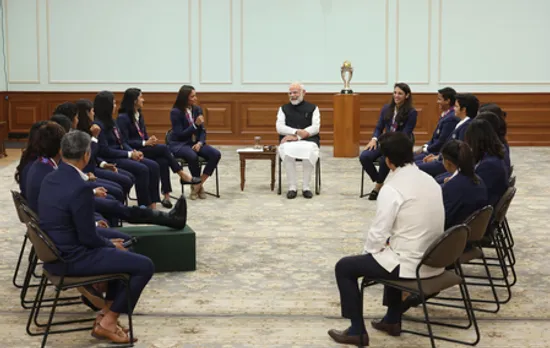 PM Modi Meets Women’s World Cup Champions