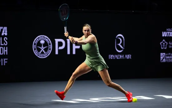 Anisimova dispatches Swiatek to reach semifinals at WTA Finals reach semifinals at WTA Finals