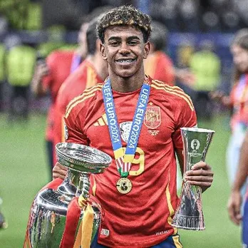 Spain coach Luis de la Fuente picks Lamine Yamal for World Cup qualifying games against Georgia and Türkiye on Friday. Photo credit:UEFA