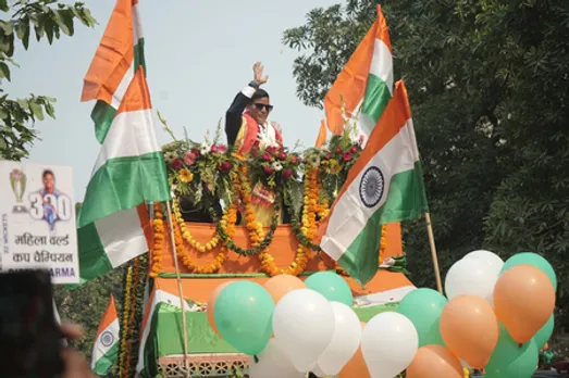Deepti Sharma gets a hero’s welcome in Agra after World Cup triumph