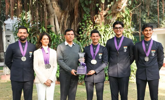 Sports Min Mandaviya felicitates Asian Equestrian medallists, reaffirms govt’s  commitment to set up a quarantine centre in a year (Credit:  @mansukhmandviya/X)