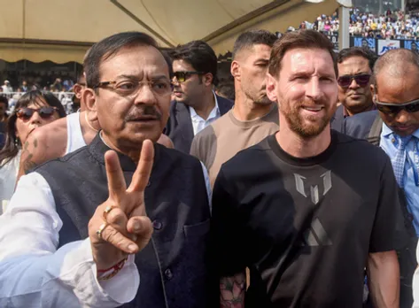 Kolkata: Lionel Messi at Salt Lake Stadium