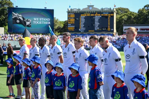 Adelaide: Australia and England Pay Tribute to Bondi Tragedy Victims