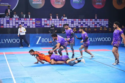 Lucknow Lions start new year with dominant win over Awadh Ramdoots in Season 2 of the Uttar Pradesh Kabaddi League (UPKL) at the Noida Indoor Stadium in Noida on Thursday. Photo credit: UPKL
