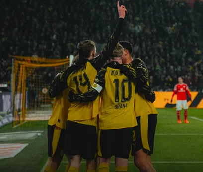 Dortmund tighten pressure in title race with win over Bayern