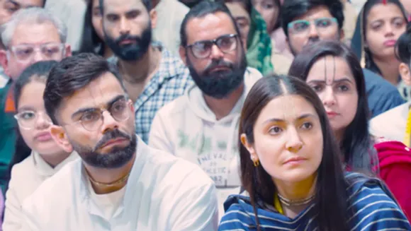 Vrindavan: Virat Kohli, Anushka Sharma Attend Spiritual Discourse