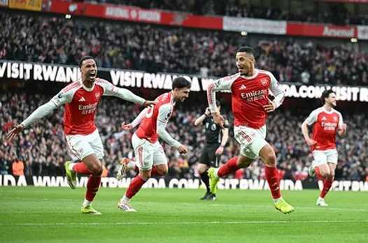 Arsenal beat Chelsea to stay 5 points clear in Premier League