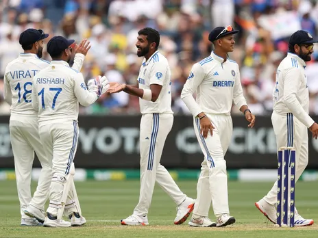 Bumrah gets Usman Khawaja