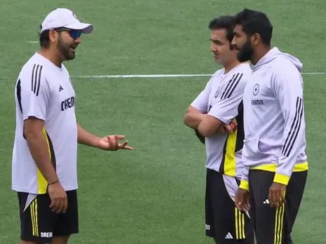 Rohit and Gambhir having an animated chat
