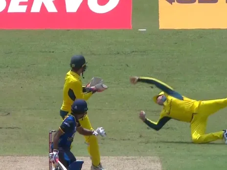 Steve Smith takes stunning catch to dismiss Dunith Wellage during first ODI in Colombo