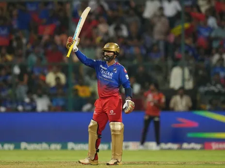 Dinesh Karthik backs BCCI in not letting current players to play overseas leagues
