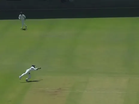Rohan Kunnummal  catch to dismiss Akshay Karnewar in Ranji Finals