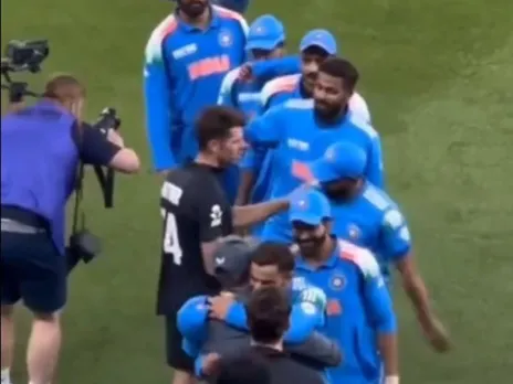 Virat Kohli hugs Kane Williamson