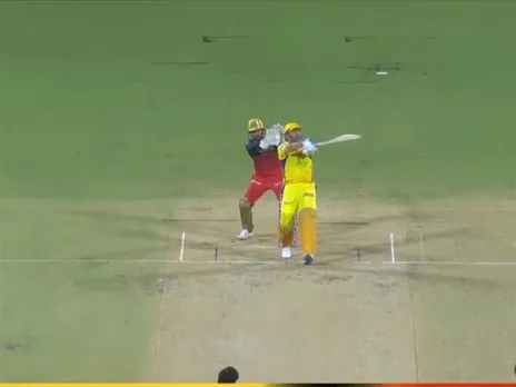 Krunal Pandya bowls a bizarre bouncer to MS Dhoni (File Photo: Screengrab/X/Internet)