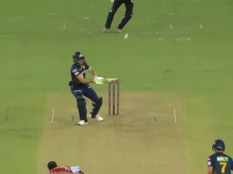 GT vs SRH: Jos Buttler scoop six vs Shami
