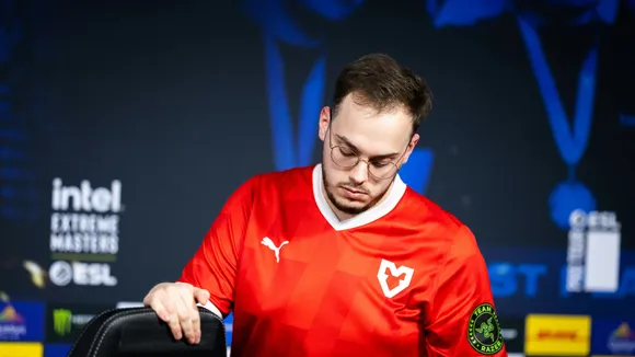 MOUZ