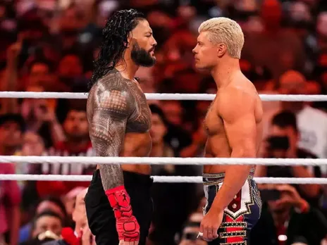Roman Reigns vs Cody Rhodes