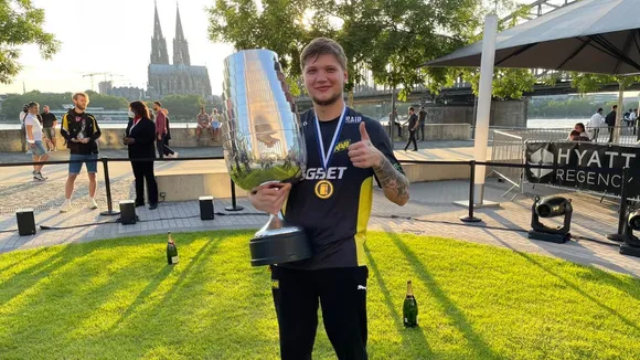 s1mple CS2
