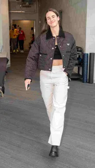 caitlin clark 1 a beautifull Women in Basketball