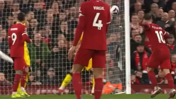 Alxeis MacAllister scores world class goal