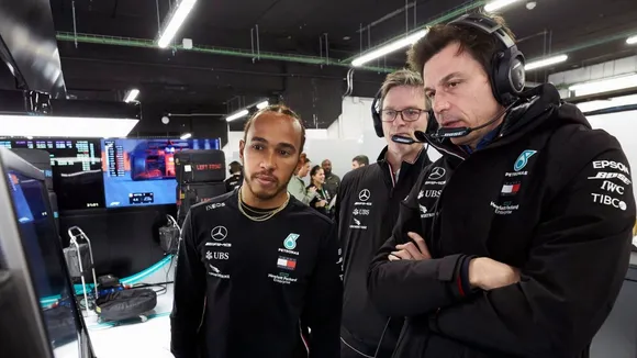 Lewis Hamilton with Toto Wolff 