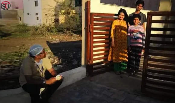 CMHO Of Bhopal Returns Home After 5 Days, Has Tea Maintaining A Distance