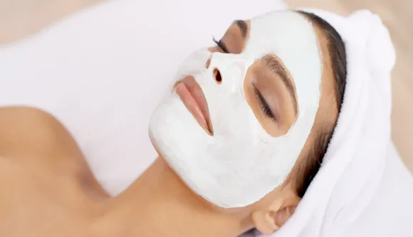 Here’s How To Do Salon Like Facial At Home