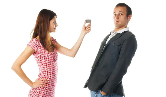 Is Your Partner Afraid Of Commitments? He Might Be Having This Weird PHOBIA