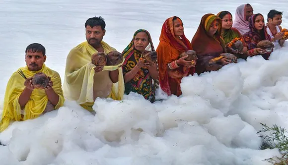 Not So Happy Chhath Puja For Delhi, Devotees Bath In Toxic Filled Yamuna, See Pics Here