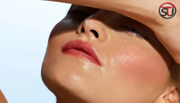 10 Cool Makeup Hacks and Tricks for a Summer Proof Look