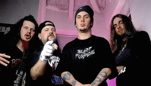 Pantera's First Performance Mexico HELL & HEAVEN METAL FEST in 20 years, Watch Highlights