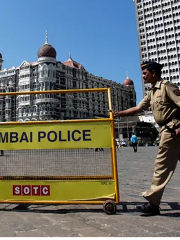 Curfew in Mumbai, Section 144 Imposed in the City!!