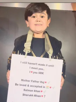 Abdu Rozik Visits Shah Rukh Khan's House to Get a Glimpse of the Pathaan Actor