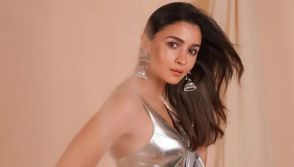 These 5 Bollywood Divas Are Bringing us the Best Fashionable Wedding Outfits