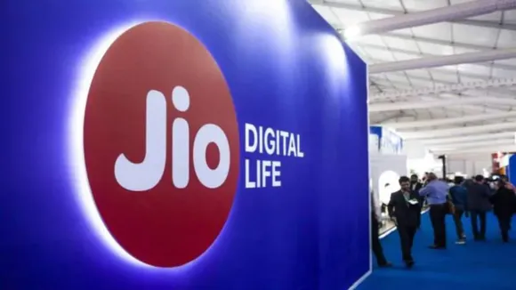 Jio Installs 1 Lakh Towers to Expedite 5G Rollout in India, Know More Details