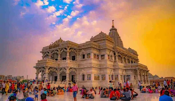 Joyful Journey Mathura and Vrindavan: Krishna's Stories, Tasty Food, and Peaceful Adventures Await