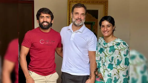 Vinesh Phogat and Bajrang Punia Meet Rahul Gandhi: Are They Eyeing Haryana Assembly Seats?