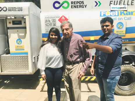 Chetan Walunj and Aditi Walunj with Ratan Tata