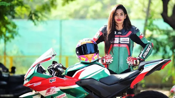 Rehana Reya bike racer