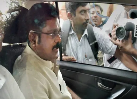 இ.பி.எஸ். அணிக்கு 60 நாள் கெடு; தினகரன் அதிரடி!