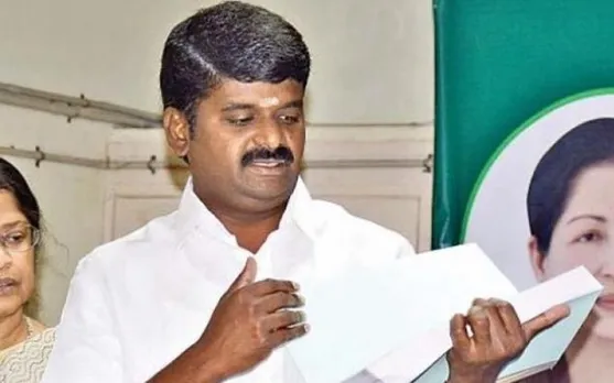 minister vijayabaskar, Vijayabhaskar's residence IT raid high court asks explanation
