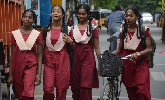 X,XI,XII பொதுத் தேர்வுகள்: 3,012 தேர்வு மையங்கள் அமைக்க ஏற்பாடு