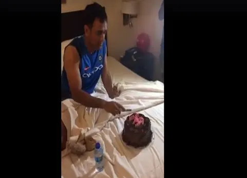 dhoni-cake-main