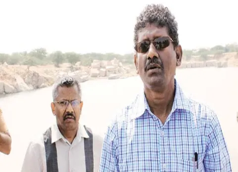 சகாயம் ஐஏஎஸ்-க்கு கொலை மிரட்டல்: பாதுகாப்பு கேட்டு நீதிமன்றத்தில் மனு