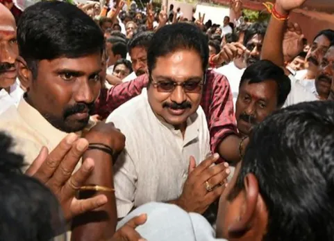அடுத்தடுத்து பதவிகளை நிராகரிக்கும் எம்.எல்.ஏ.க்கள்: அதிர்ச்சியில் தினகரன்!