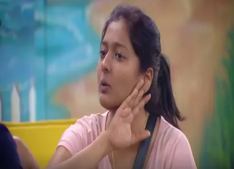 பிக்பாஸ் இன்றைய புரமோ: என்னை சீர்திருத்துவதற்கு கமல்ஹாசன் யார்? விளாசும் காயத்ரி