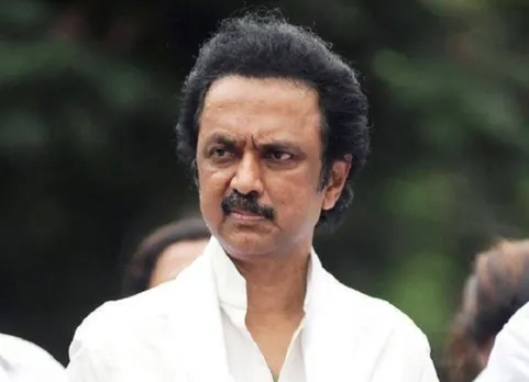 குறுக்கு வழியில் தமிழக அரசை வெற்றிப் பெற வைப்பதா? ஆளுநரை எச்சரிக்கும் ஸ்டாலின்!